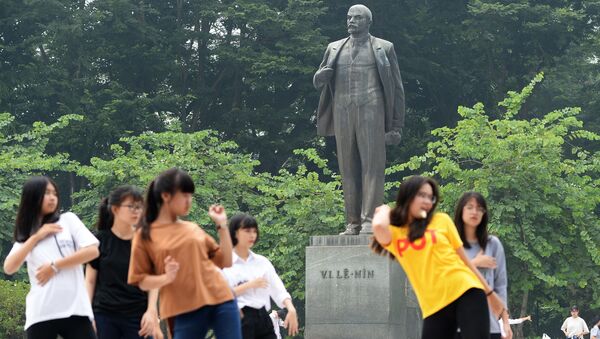 Tượng đài Vladimir Lenin tại Hà Nội, Việt Nam - Sputnik Việt Nam