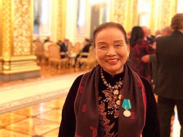 Bà Nguyễn Tuyết Minh dự lễ trao tặng giải thưởng Nhà nước Nga trong điện Kremlin - Sputnik Việt Nam