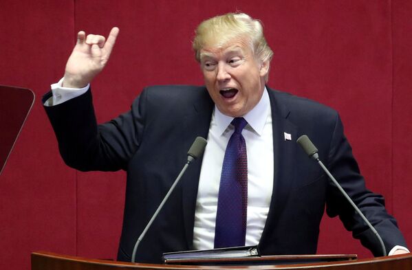 Tổng thống Hoa Kỳ Donald Trump đọc phát biểu tại Quốc hội ở Seoul, Hàn Quốc - Sputnik Việt Nam