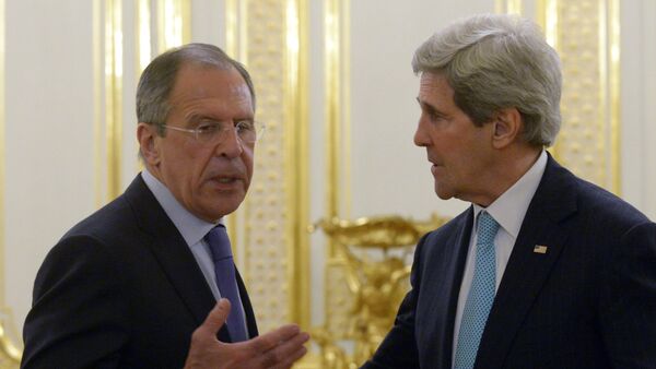 Bộ trưởng Ngoại giao Nga Sergei Lavrov và Ngoại trưởng  Hoa Kỳ John Kerry - Sputnik Việt Nam