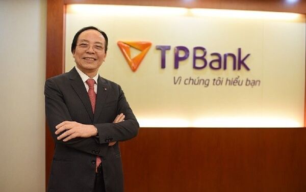 Chủ tịch HĐQT Ngân hàng TMCP Tiên Phong (TPBank) ông Đỗ Minh Phú là Chủ tịch tập đoàn Doji, gồm nhiều công ty con hoạt động trong lĩnh vực trang sức, khoáng sản và bất động sản. Ông Đỗ Minh Phú đầu tư vào TPBank năm 2012 và là người có công lớn giúp nhà băng này tự tái cấu trúc thành công. - Sputnik Việt Nam