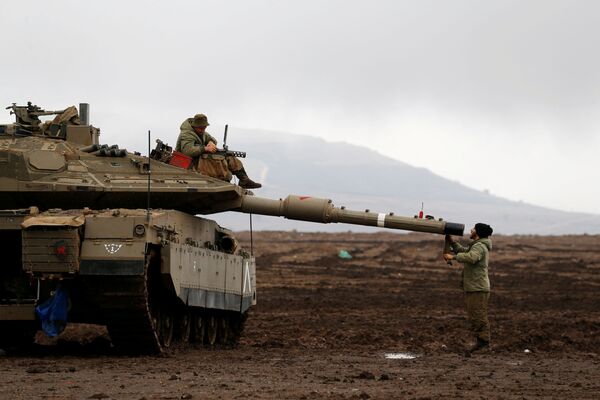 Lính Israel trên Cao nguyên Golan, gần biên giới Israel với Syria. - Sputnik Việt Nam