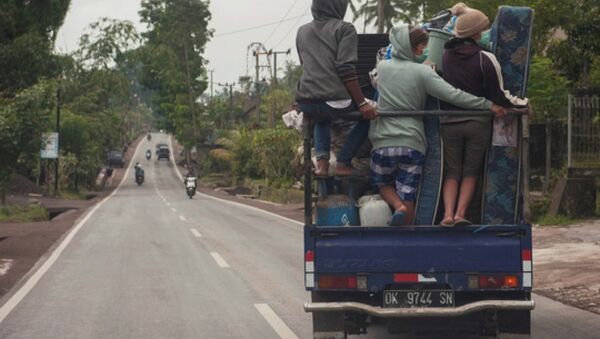 Người Việt chạy trốn núi lửa ở Bali - Sputnik Việt Nam