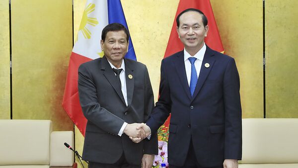 Chủ tịch nước Trần Đại Quang gặp song phương Tổng thống Philippines Rodrigo Duterte - Sputnik Việt Nam