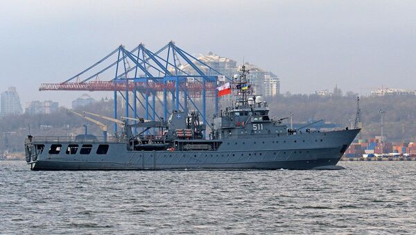 Tàu Ba Lan Kontraadmiral Xavery Czernicki tại Odessa - Sputnik Việt Nam