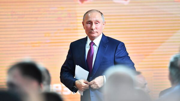 Tổng thống Nga Vladimir Putin sau cuộc họp báo lớn thường niên - Sputnik Việt Nam
