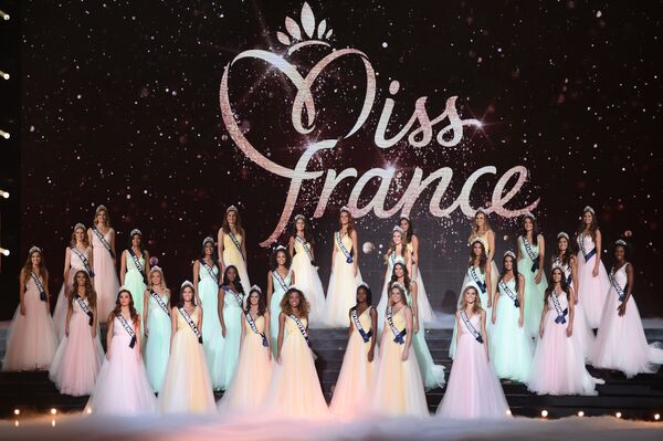 Các thí sinh tham dự cuộc thi sắc đẹp Hoa hậu Pháp 2018. - Sputnik Việt Nam
