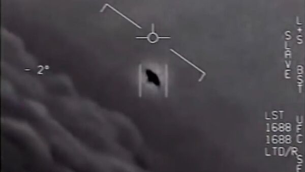 Lầu Năm Góc đăng một đoạn video đánh chặn UFO - Sputnik Việt Nam