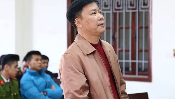 Tài xế Phạm Đức Vinh tại phiên tòa xét xử sáng 19/12 liên quan đến vụ kiện CSGT Hòa Bình - Sputnik Việt Nam