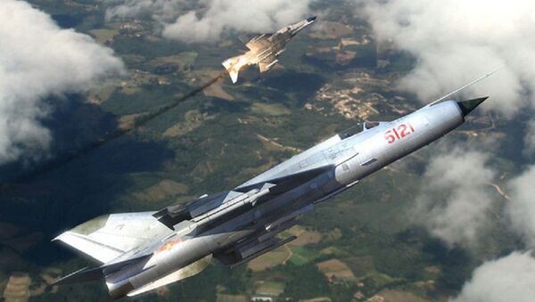 Tiêm kích MiG-21 của Không quân Việt Nam. - Sputnik Việt Nam