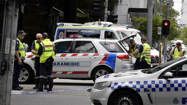 Xe cấp cứu và cảnh sát tại  Melbourne, Úc - Sputnik Việt Nam