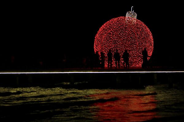 Đèn Giáng sinh ở Larnaca, Síp - Sputnik Việt Nam
