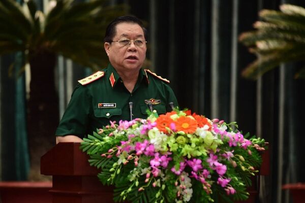 Thượng tướng Nguyễn Trọng Nghĩa - phó chủ nhiệm Tổng cục chính trị Quân đội Nhân dân Việt Nam - trình bày tại hội nghị ngày 25-12 Thượng tướng Nguyễn Trọng Nghĩa - phó chủ nhiệm Tổng cục chính trị Quân đội Nhân dân Việt Nam - trình bày tại hội nghị ngày 25-12 - Sputnik Việt Nam