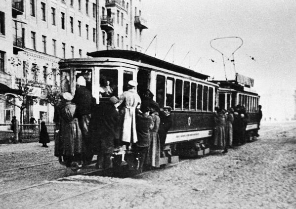 Xe điện Moskva. Năm 1925 - Sputnik Việt Nam