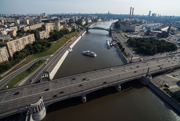 Cầu Borodinsky ở Moskva. Năm 2016 - Sputnik Việt Nam