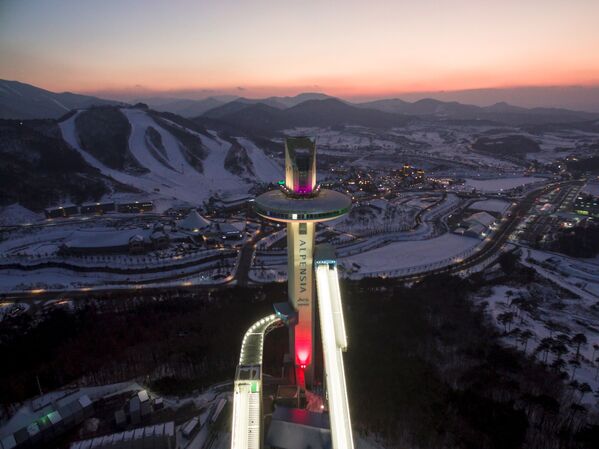 Trung tâm nhảy xa trên ván trượt tuyết ở Pyeongchang - Sputnik Việt Nam