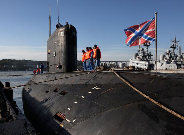 Đón tàu ngầm diesel “Krasnokamensk” lớp  “Varshavyanka” tại Vladivostok - Sputnik Việt Nam