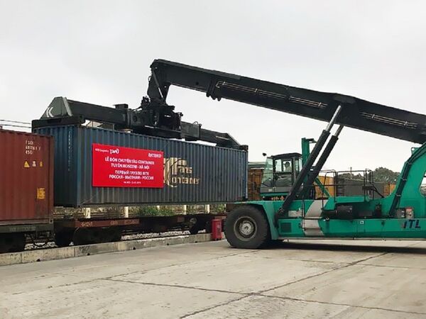 Lễ đón chuyến tàu container tuyến Moskva-Hà Nội Lễ đón chuyến tàu container tuyến Moskva-Hà Nội - Sputnik Việt Nam
