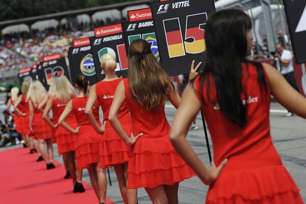Grid girls tại Grand Prix Đức ở Hockenheim - Sputnik Việt Nam