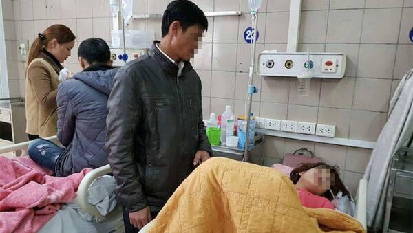 Một trường hợp ngộ độc rượu điều trị tại Trung tâm Chống độc, BV Bạch Mai. - Sputnik Việt Nam