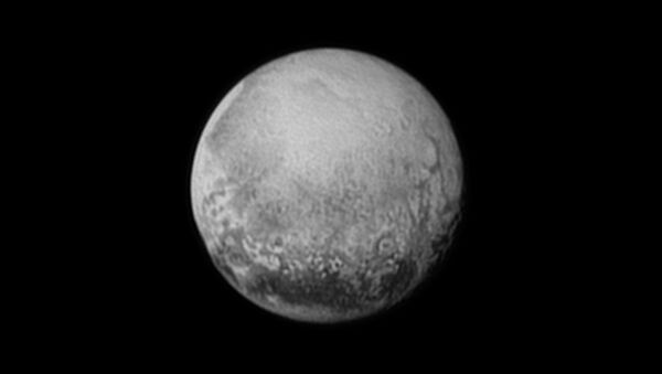 Pluto - Sputnik Việt Nam