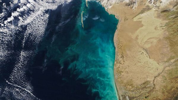 NASA công bố ảnh cơn lốc sữa ở biển Caspian - Sputnik Việt Nam
