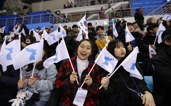 Cổ động viên Hàn Quốc tại Thế vận hội mùa đông XXIII ở Pyeongchang - Sputnik Việt Nam