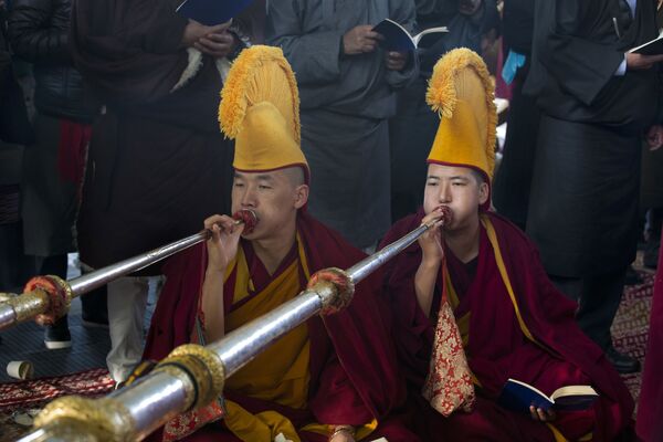Các tăng lữ Tây Tạng trong lễ mừng Năm mới Losar ở thành phố Darmsala, Ấn Độ - Sputnik Việt Nam