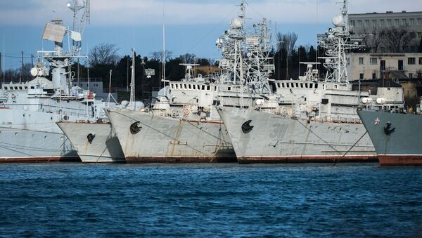 Военные корабли, принадлежащие Украине, в Крыму - Sputnik Việt Nam