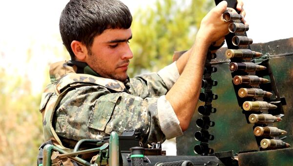 Боец курдского Отряда народной самообороны - Sputnik Việt Nam