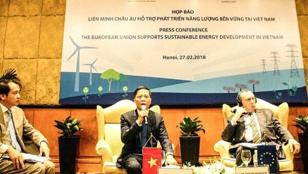 Họp báo EU hỗ trợ phát triển năng lương bền vững cho Việt Nam - Sputnik Việt Nam