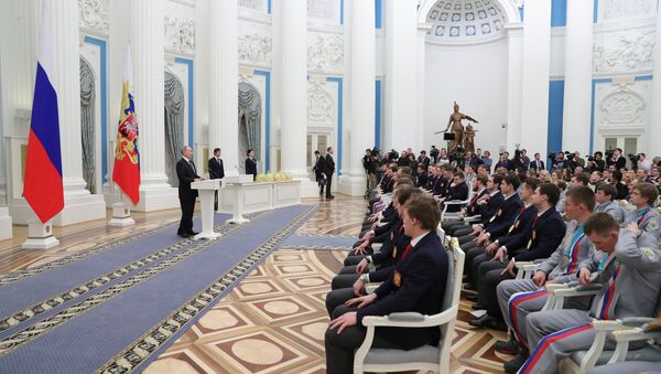 Nhà lãnh đạo Nga đã trao huân chương Hữu nghị, huy chương Vì công lao đối với Tổ quốc hạng nhất và hạng hai cho các VĐV đoạt giải Olympic - Sputnik Việt Nam