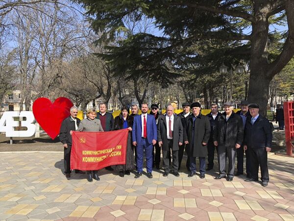 Ông Maxim Suraykin trong chuyến thăm Tskhinval, Nam Ossetia - Sputnik Việt Nam