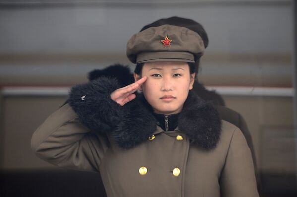 Một người lính nữ Triều Tiên - Sputnik Việt Nam