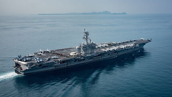 The U.S. aircraft carrier USS Carl Vinson transits the Sunda Strait, Indonesia on April 15, 2017. Picture taken on April 15, 2017 - Sputnik Việt Nam