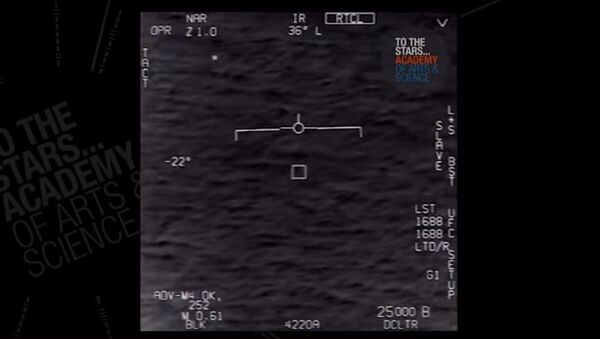 Video quanh cảnh phi cơ chiến đấu Mỹ bay chặn UFO được đăng tải - Sputnik Việt Nam