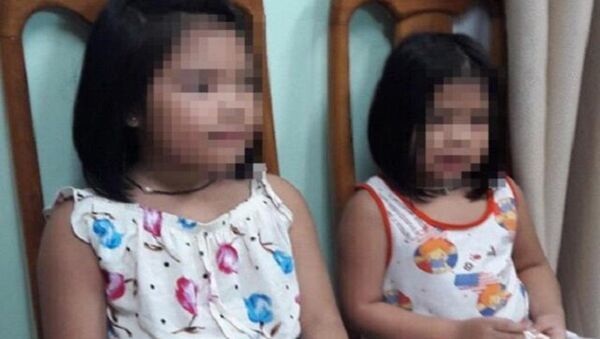 Hai bé gái bị bắt cóc được giải cứu tại cơ quan công an - Sputnik Việt Nam