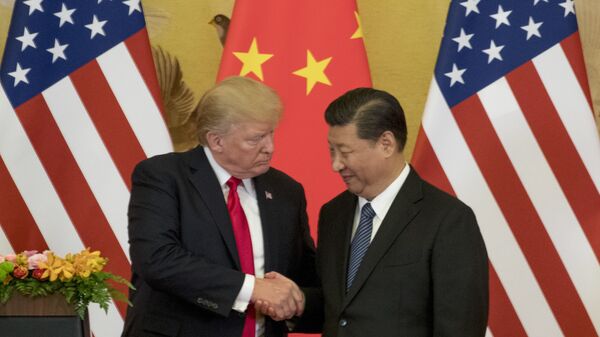 Chủ tịch Trung Quốc Tập Cận Bình  với cựu tổng thống Hoa Kỳ Donald Trump - Sputnik Việt Nam
