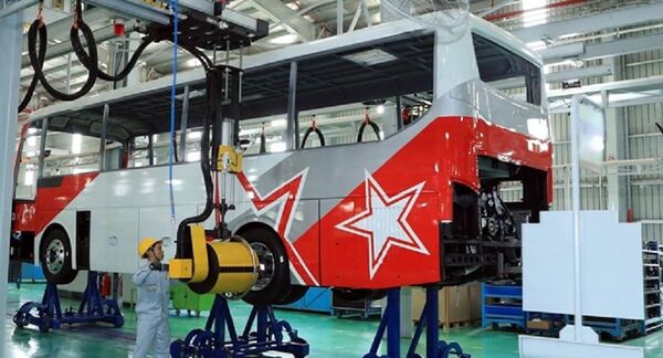 Dây chuyền lắp ráp xe ôtô Nhà máy Thaco Mazda của Công ty Cổ phần ôtô Trường Hải. Dây chuyền lắp ráp xe ôtô Nhà máy Thaco Mazda của Công ty Cổ phần ôtô Trường Hải. - Sputnik Việt Nam