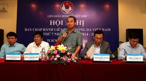 VFF góp phần đem lại thành công cho bóng đá Việt Nam trên bình diện châu lục thời gian qua, nhưng bên trong đó vẫn tồn tại nhiều vấn đề cần được thay đổi VFF góp phần đem lại thành công cho bóng đá Việt Nam trên bình diện châu lục thời gian qua, nhưng bên trong đó vẫn tồn tại nhiều vấn đề cần được thay đổi - Sputnik Việt Nam