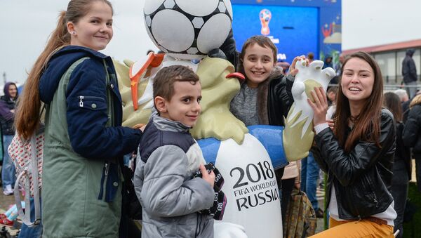 Sochi khai trương công viên bóng đá đầu tiên chào đón World Cup 2018 - Sputnik Việt Nam