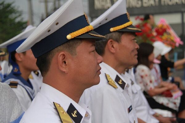 Có mặt tại buổi lễ khánh thành công trình Hoàng Sa, trong lòng mỗi người dân Việt dâng trào nhiều cảm xúc Có mặt tại buổi lễ khánh thành công trình Hoàng Sa, trong lòng mỗi người dân Việt dâng trào nhiều cảm xúc - Sputnik Việt Nam