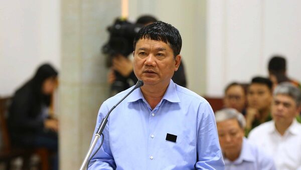 Ông Đinh La Thăng đối diện bản án từ 18-19 năm tù. - Sputnik Việt Nam