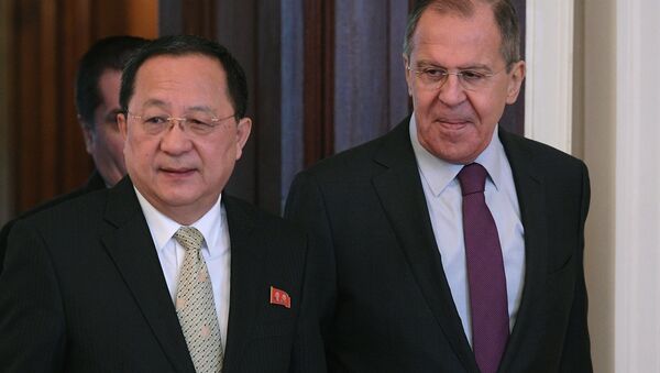 Ngoại trưởng Nga Sergei Lavrov đã gặp Ngoại trưởng Bắc Triều Tiên Lee Yong-ho - Sputnik Việt Nam