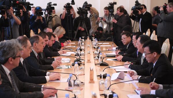 Ngoại trưởng Nga Sergei Lavrov đã gặp Ngoại trưởng Bắc Triều Tiên Ri Yong-ho - Sputnik Việt Nam
