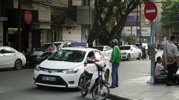 Taxi và Grabbike tại Hà Nội - Sputnik Việt Nam