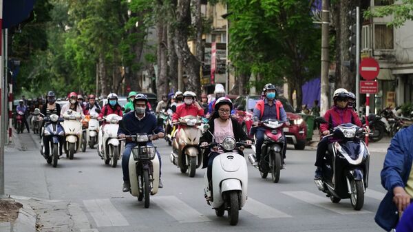 Giao thông trên đường phố Hà Nội - Sputnik Việt Nam