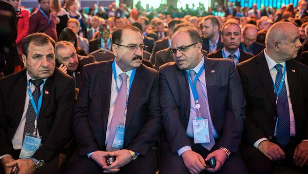 Đoàn đại biểu Syria, đứng đầu là Bộ trưởng Bộ Kinh tế và Ngoại thương Samer Al-Khalil - Sputnik Việt Nam