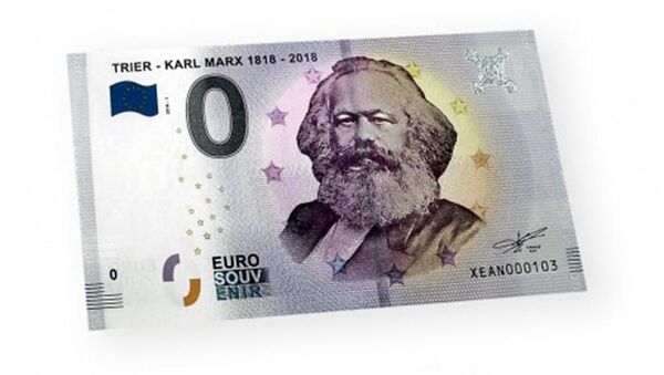 Đồng tiền 0 euro in ảnh Karl Marx - Sputnik Việt Nam