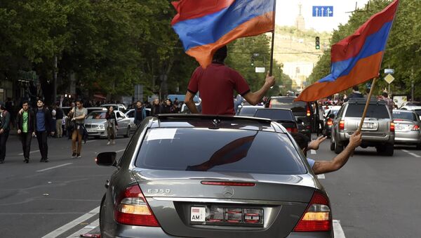 biểu tình phản đối Thủ tướng Armenia Serzh Sargsyan - Sputnik Việt Nam